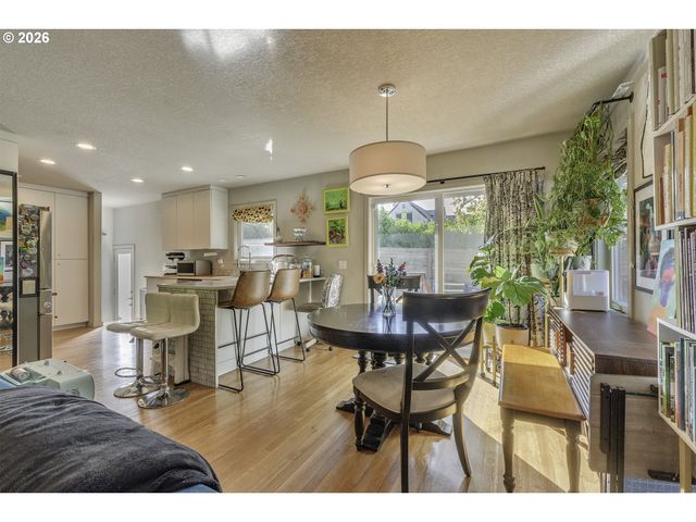 10980 Sw POLSKY Rd, Beaverton, OR 97005