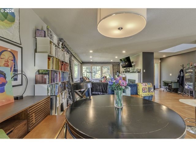 10980 Sw POLSKY Rd, Beaverton, OR 97005