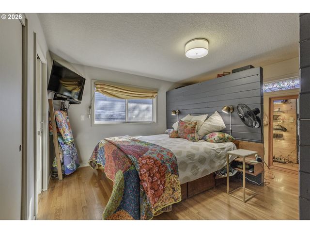 10980 Sw POLSKY Rd, Beaverton, OR 97005