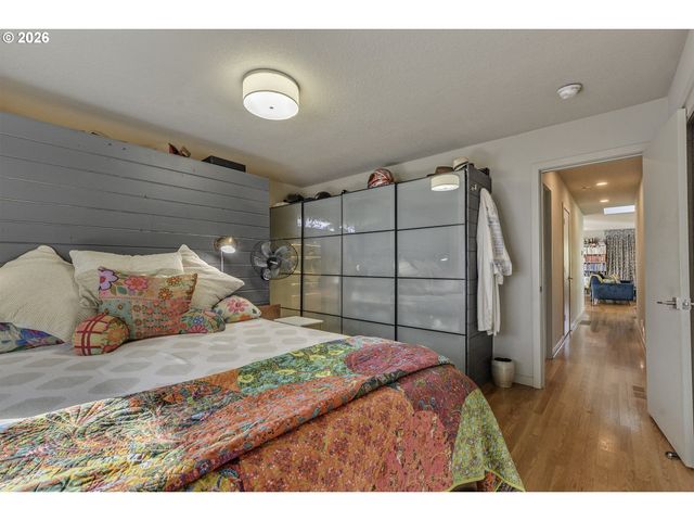 10980 Sw POLSKY Rd, Beaverton, OR 97005