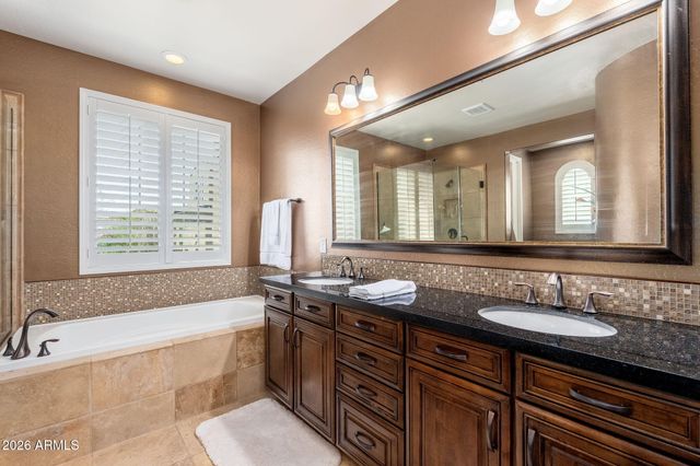 10052 E BELL Road, Scottsdale, AZ 85260