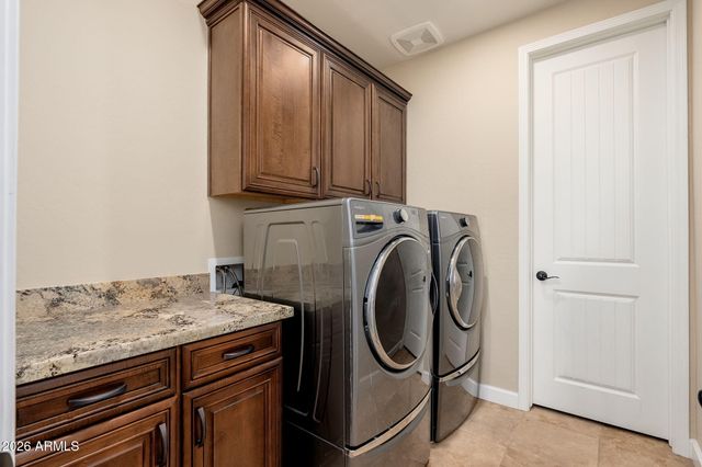 10052 E BELL Road, Scottsdale, AZ 85260