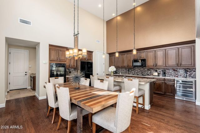 10052 E BELL Road, Scottsdale, AZ 85260