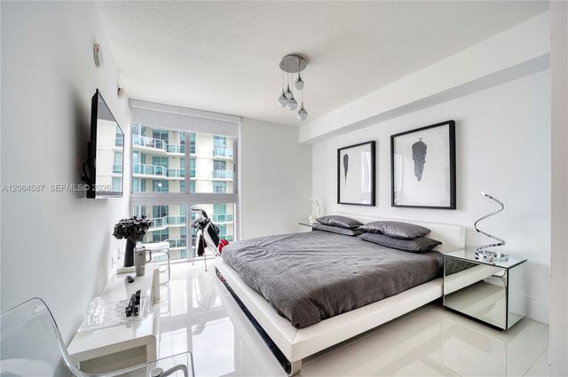 300 Sunny Isles Boulevard 4-1701, Sunny Isles Beach, FL 33160