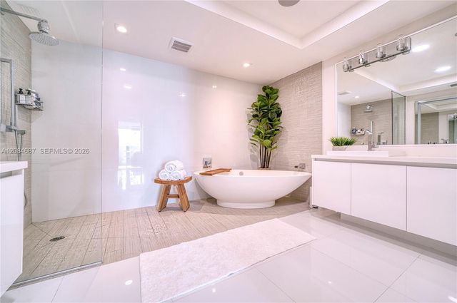 300 Sunny Isles Boulevard 4-1701, Sunny Isles Beach, FL 33160