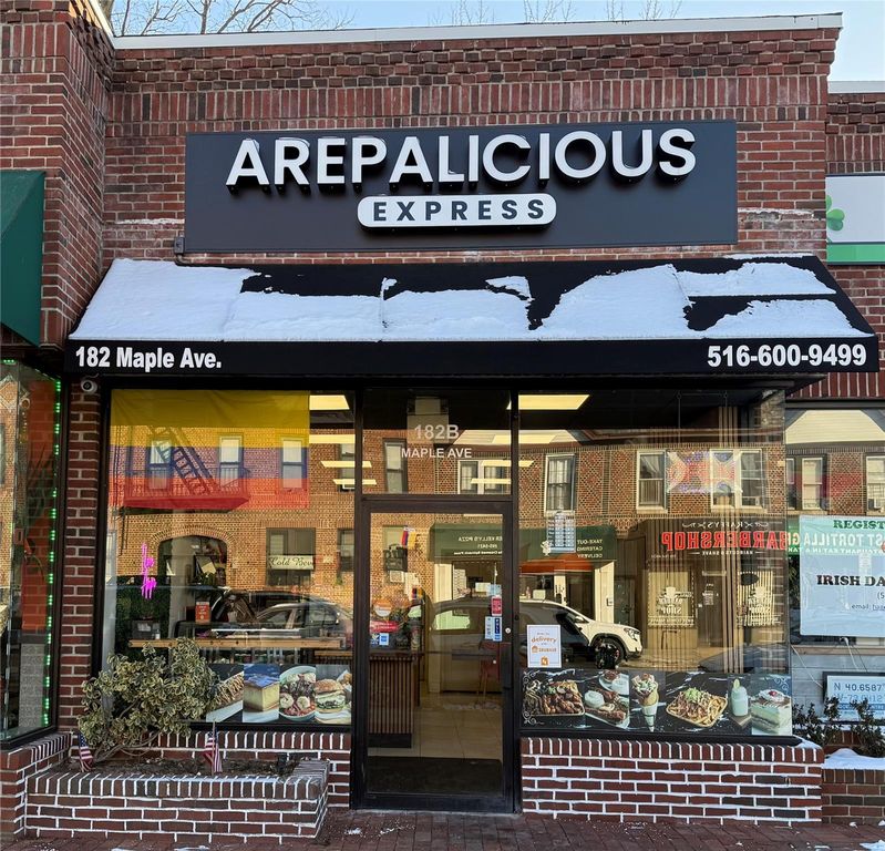 182B Maple Avenue, Rockville Centre, NY 11570