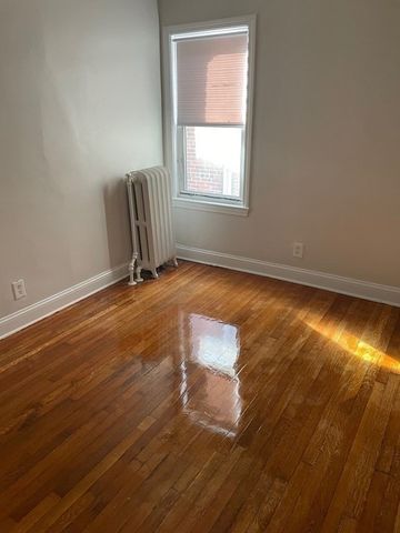 184 Walnut Ave 1, Boston, MA 02119