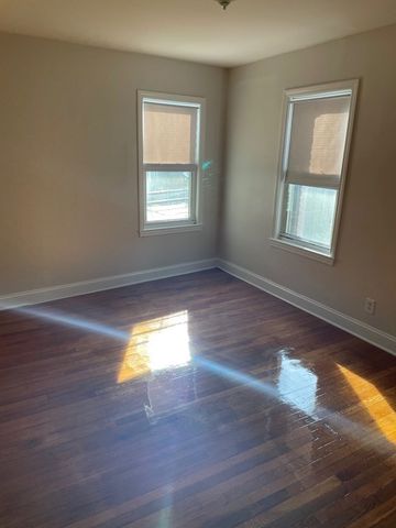 184 Walnut Ave 1, Boston, MA 02119