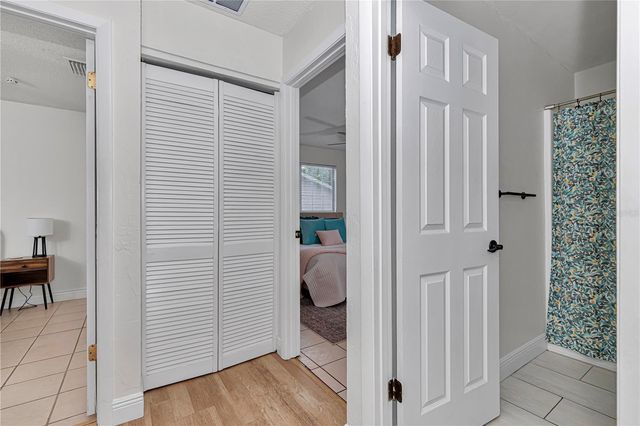 1302 SE SANCHEZ AVENUE, Ocala, FL 34471