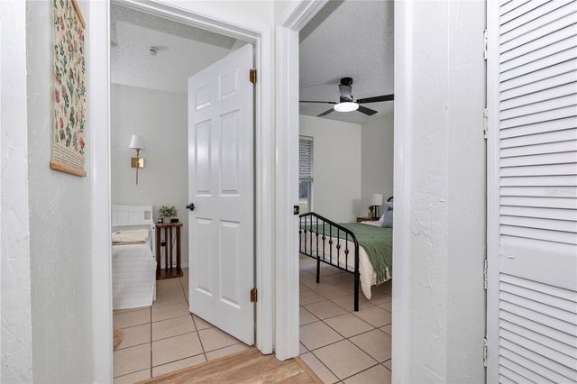 1302 SE SANCHEZ AVENUE, Ocala, FL 34471