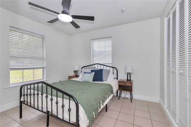 1302 SE SANCHEZ AVENUE, Ocala, FL 34471