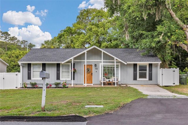 1302 SE SANCHEZ AVENUE, Ocala, FL 34471