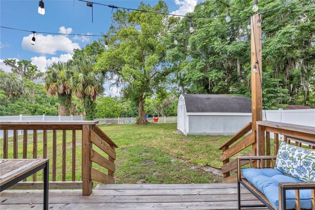 1302 SE SANCHEZ AVENUE, Ocala, FL 34471