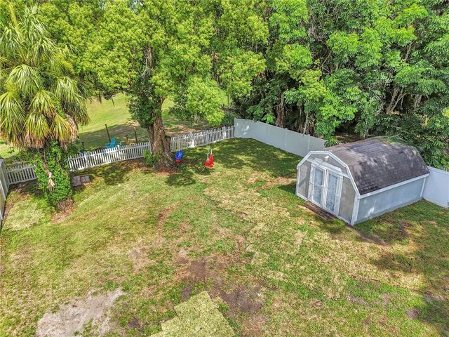 1302 SE SANCHEZ AVENUE, Ocala, FL 34471