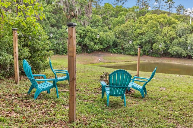 1302 SE SANCHEZ AVENUE, Ocala, FL 34471