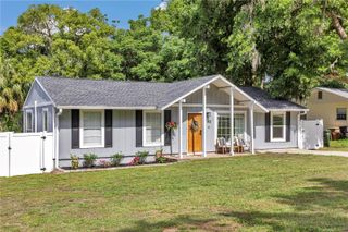 1302 SE SANCHEZ AVENUE, Ocala, FL 34471