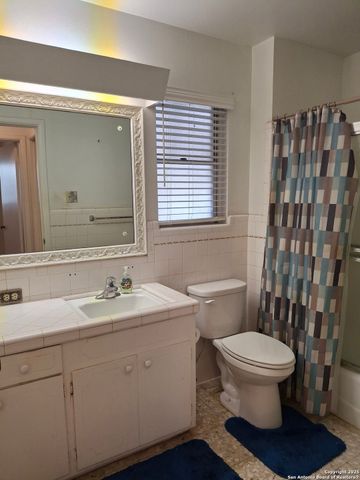 3601 Vinecrest, Kirby, TX 78219