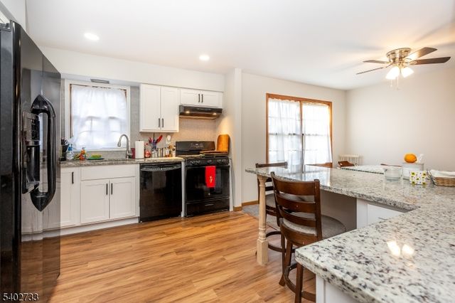 18 Stanford Pl, Wayne Twp., NJ 07470