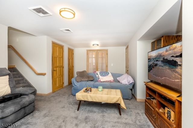 18 Stanford Pl, Wayne Twp., NJ 07470