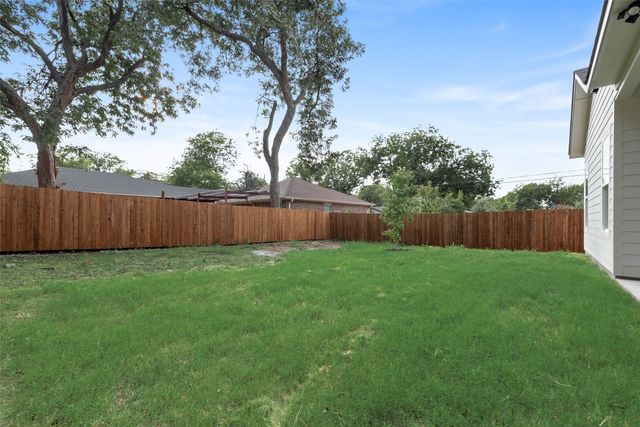 1307 Diceman Avenue, Dallas, TX 75203