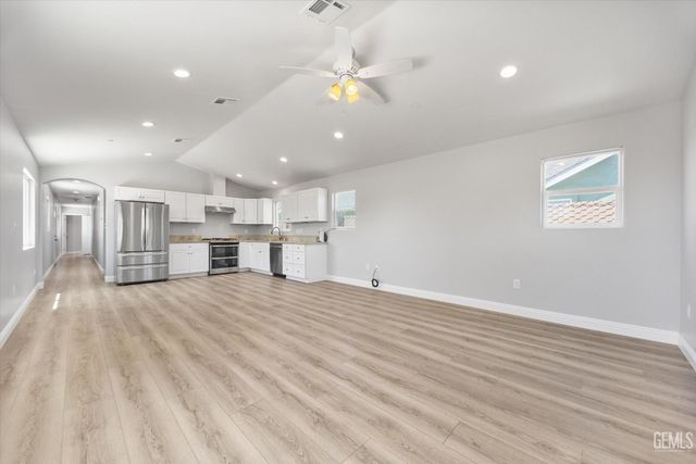 5441 Bussell Road, Bakersfield, CA 93314