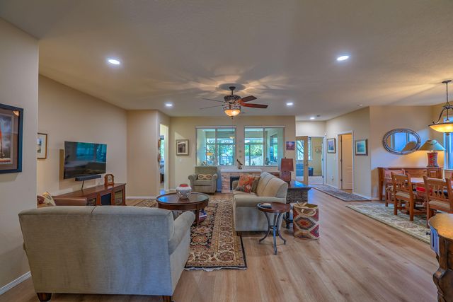 1078 Prairie Zinnia Drive, Bernalillo, NM 87004