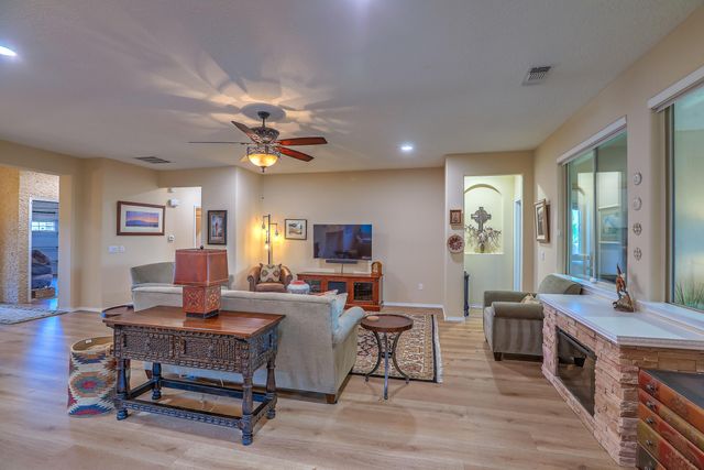 1078 Prairie Zinnia Drive, Bernalillo, NM 87004