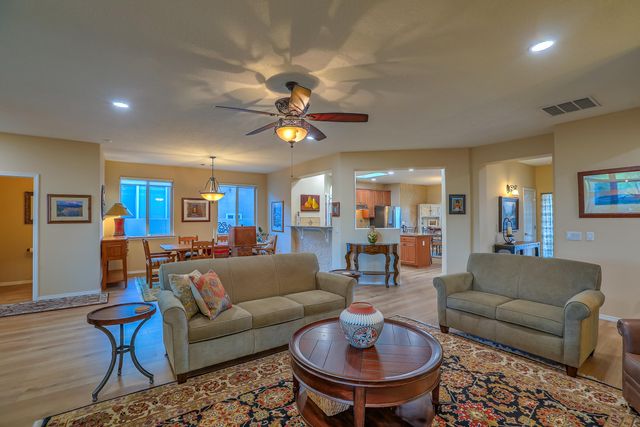 1078 Prairie Zinnia Drive, Bernalillo, NM 87004