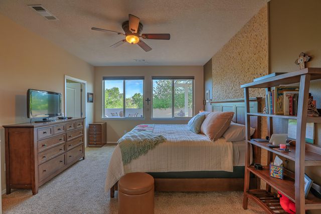 1078 Prairie Zinnia Drive, Bernalillo, NM 87004