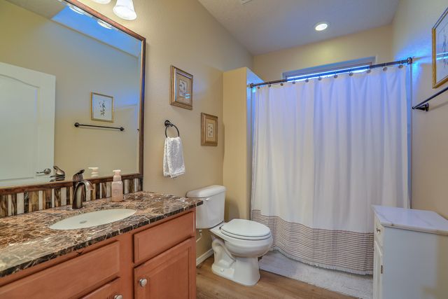 1078 Prairie Zinnia Drive, Bernalillo, NM 87004
