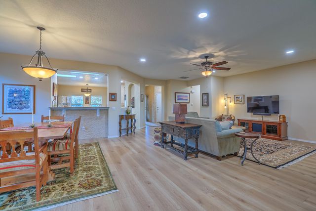 1078 Prairie Zinnia Drive, Bernalillo, NM 87004