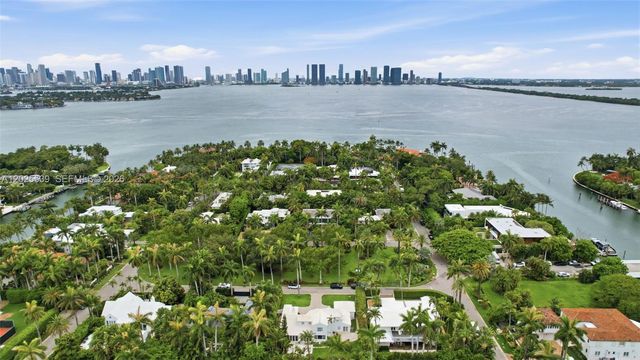 2535 Sunset Dr, Miami Beach, FL 33140