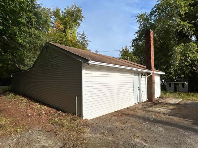 108 Route 125, Kingston, NH 03848