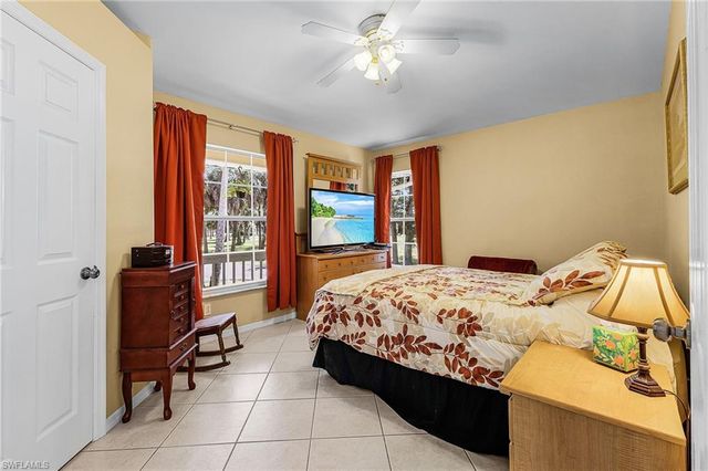 611 8th ST SE, Naples, FL 34117