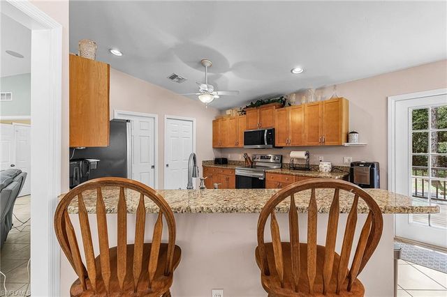 611 8th ST SE, Naples, FL 34117