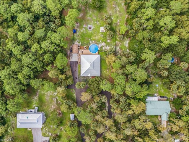611 8th ST SE, Naples, FL 34117