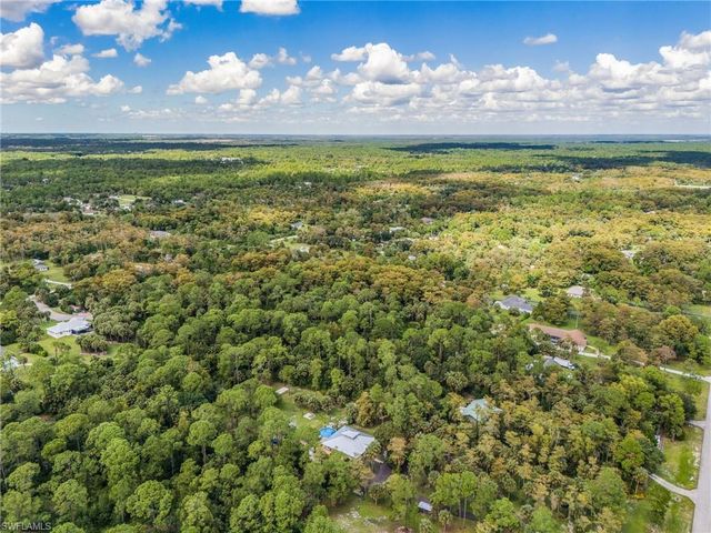 611 8th ST SE, Naples, FL 34117