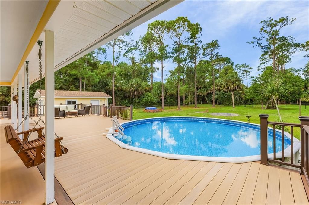 611 8th ST SE, Naples, FL 34117