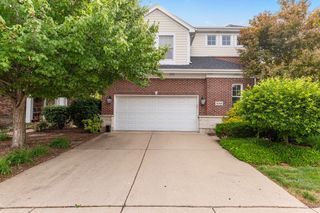 1248 LAKE SHORE Drive, Lisle, IL 60532
