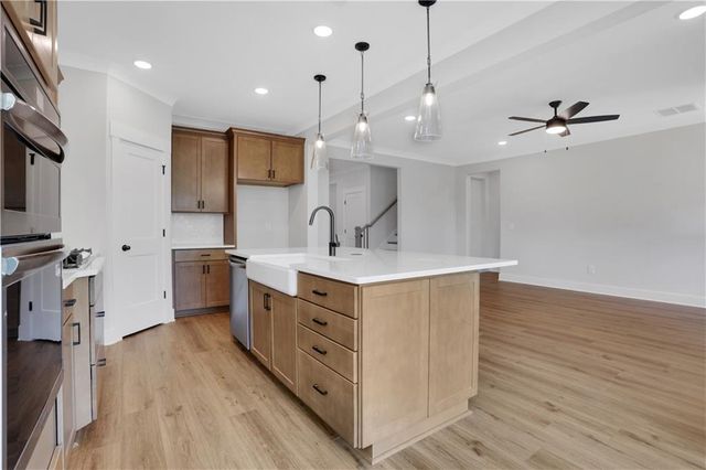 7053 Manchester Drive, Flowery Branch, GA 30542