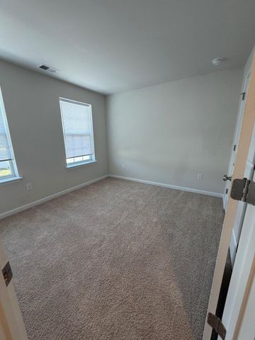28 FOUNDRY BLVD, Mount Holly, NJ 08060