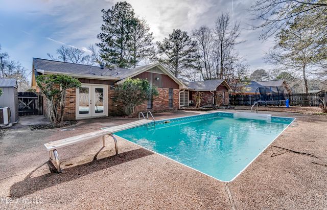 1422 Mossline Drive, Jackson, MS 39211