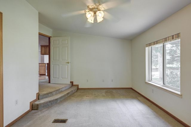 19107 Fir Road, Joplin, MO 64801