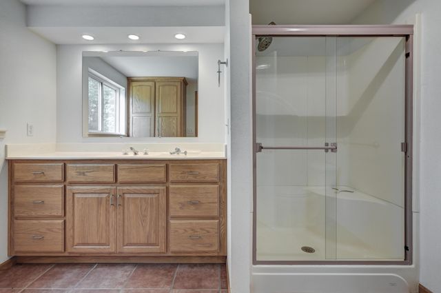 19107 Fir Road, Joplin, MO 64801