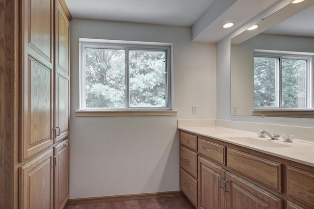 19107 Fir Road, Joplin, MO 64801