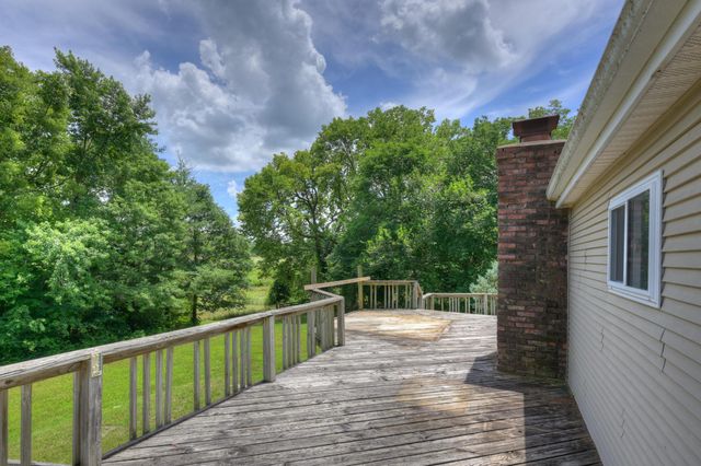 19107 Fir Road, Joplin, MO 64801