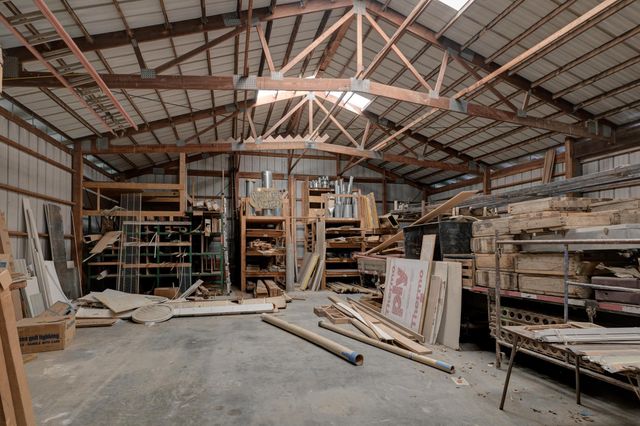 19107 Fir Road, Joplin, MO 64801