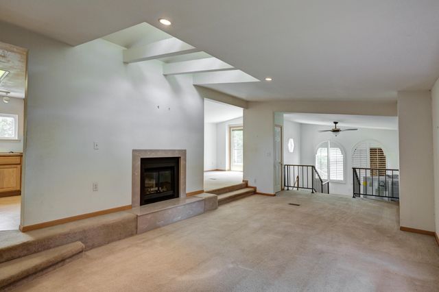 19107 Fir Road, Joplin, MO 64801