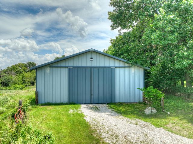 19107 Fir Road, Joplin, MO 64801