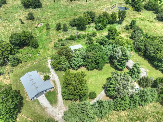 19107 Fir Road, Joplin, MO 64801